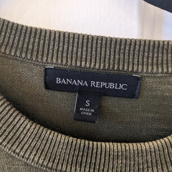 Banana Republic fitted sweater - Picture 3 of 3